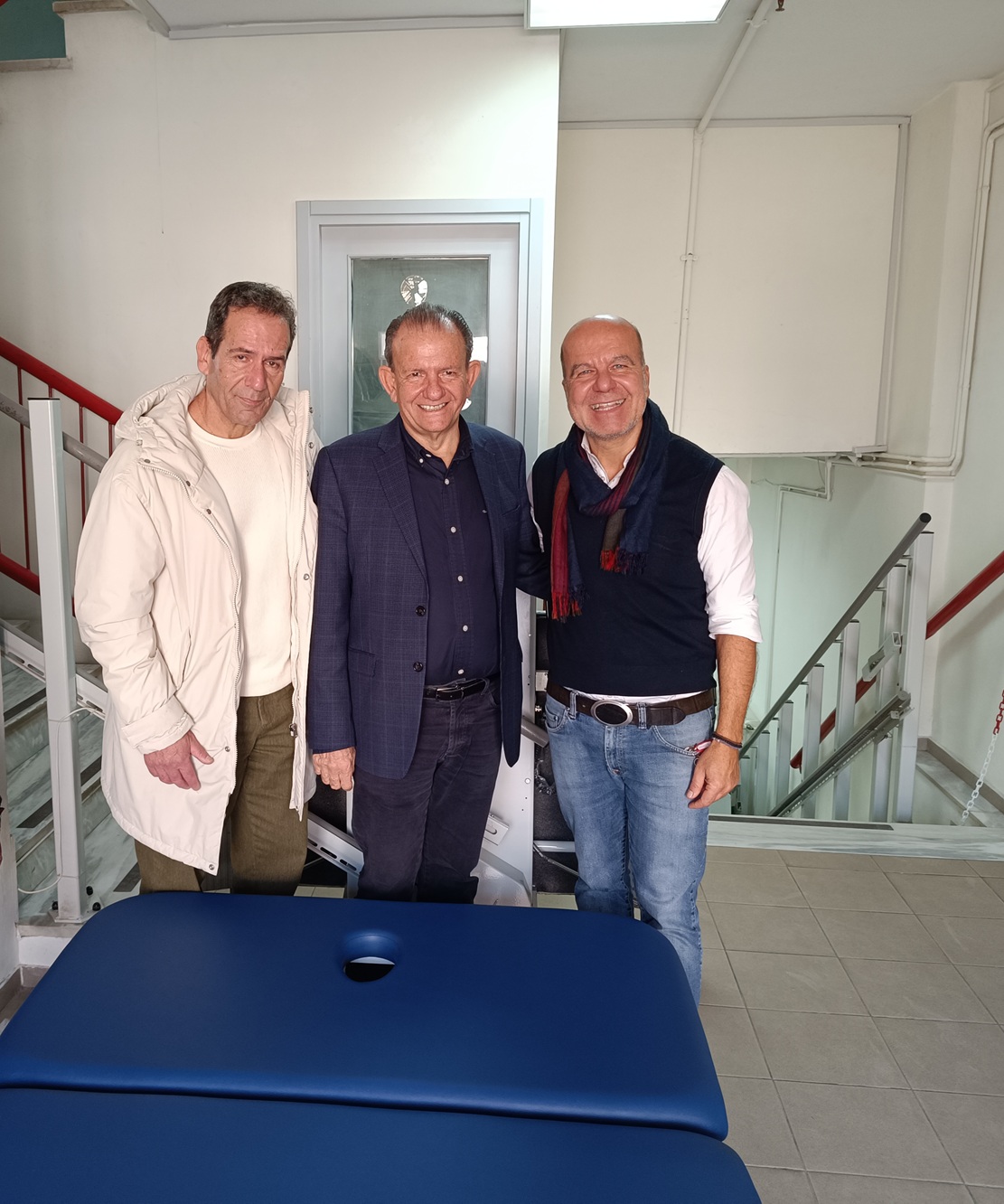 Δωρεά κρεβατιού φυσικοθεραπείας στο ΕΕΕΕΚ Βόλου από τον ΟΛΒ