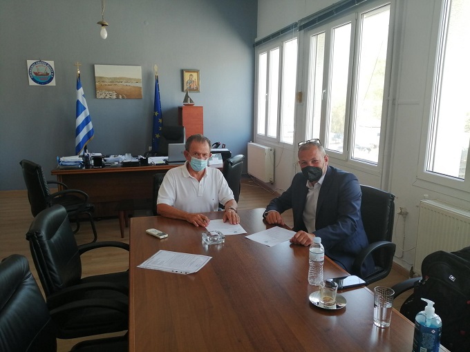 Ο ΟΛΒ αντικαθιστά τους προβολείς στους ηλεκτροκίνητους γερανούς