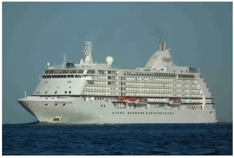 Κατάπλους κρουαζιεροπλοίου «SEVEN SEAS VOYAGER»